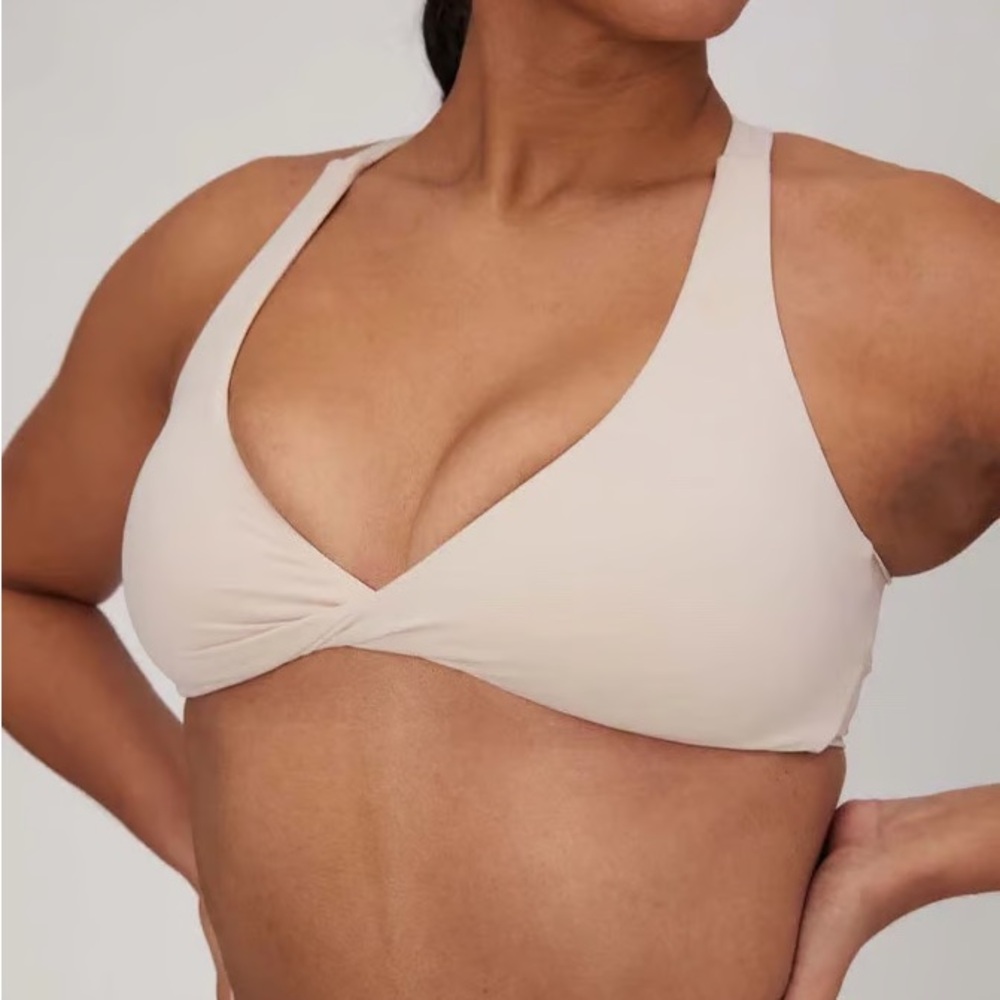 BuffBunny Double Twist Sports Bra in Stardust (S)